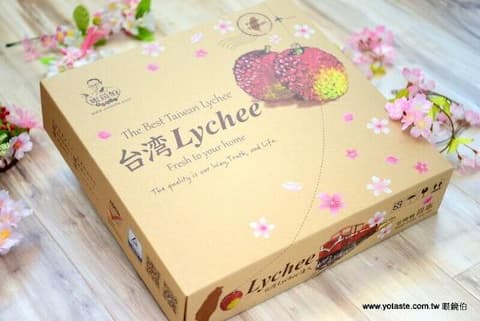 眼鏡伯の玉荷包ライチギフトボックスは美しい包装が施されています。ご親友やご家族への贈り物に最適なギフトボックスです